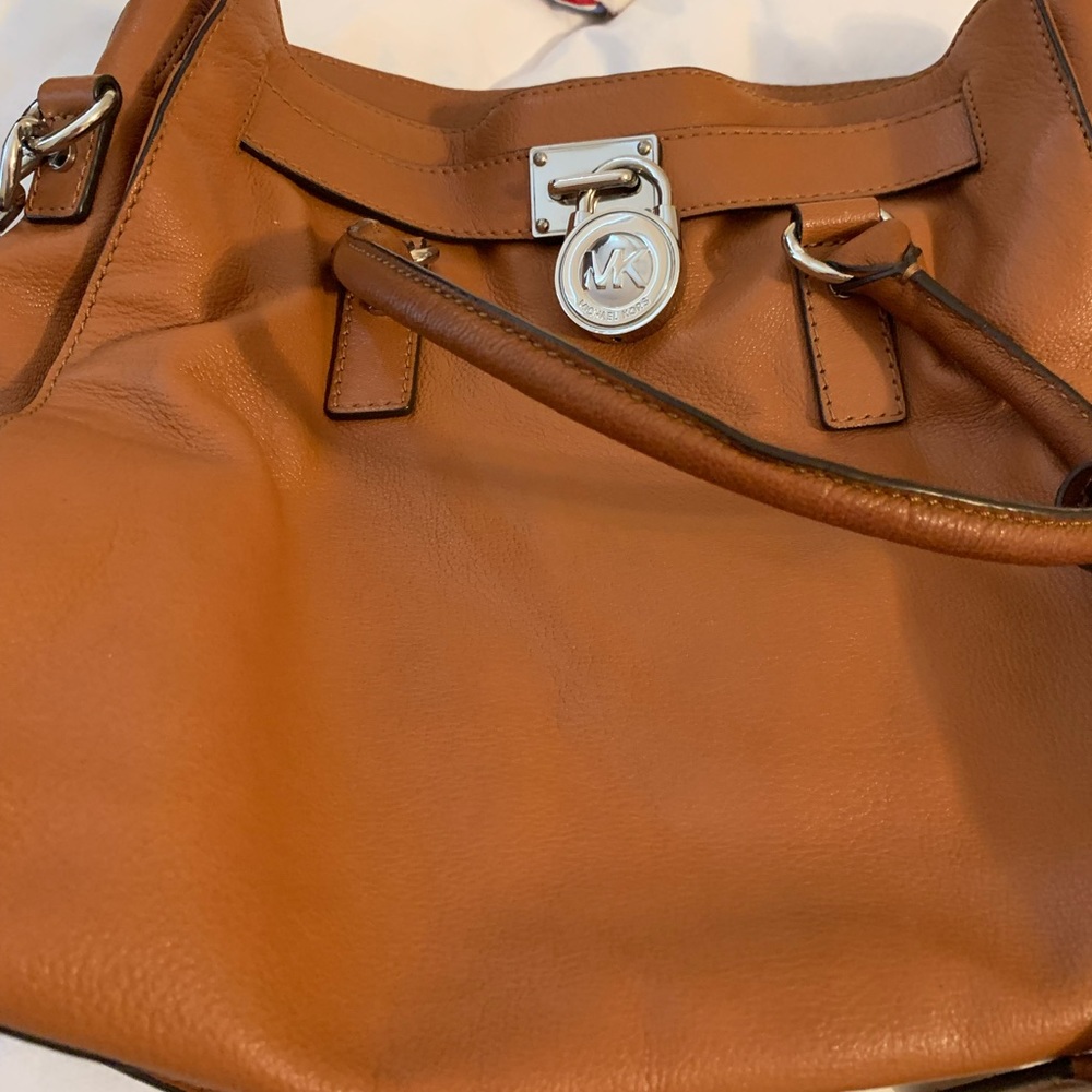 Micheal Kors purse